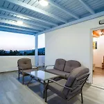 Third Floor With Sea View Double Or Twin With Private Terrace 아파트 Páros
