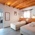 아파트 Third Floor With Sea View Double Or Twin With Private Terrace